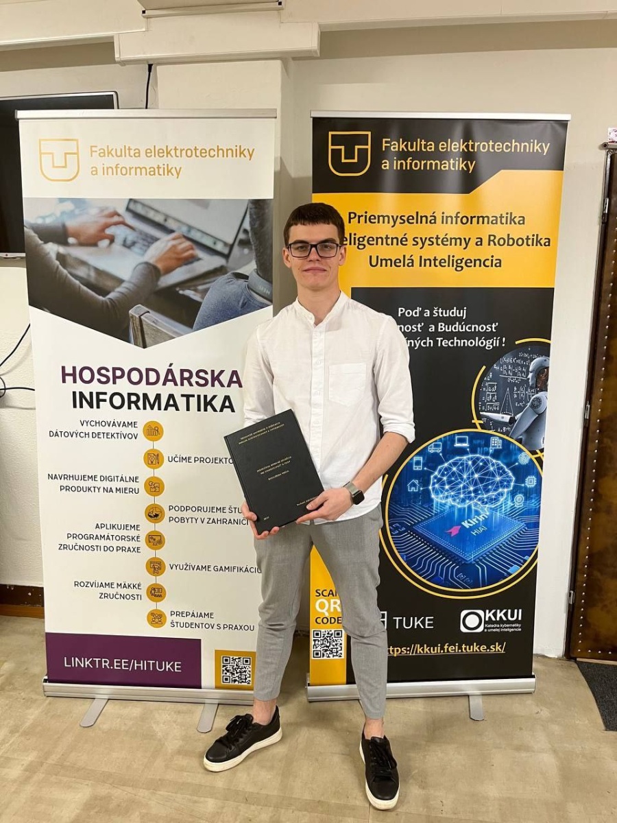 Студент кафедри інформаційних технологій успішно поєднує навчання в Україні та за кордоном